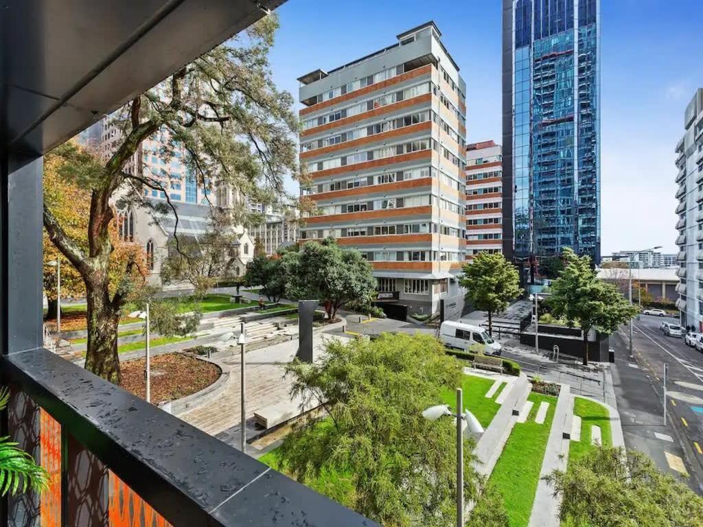 Two Bedroom Apartment - Large Balcony Central Оукланд Екстериор снимка